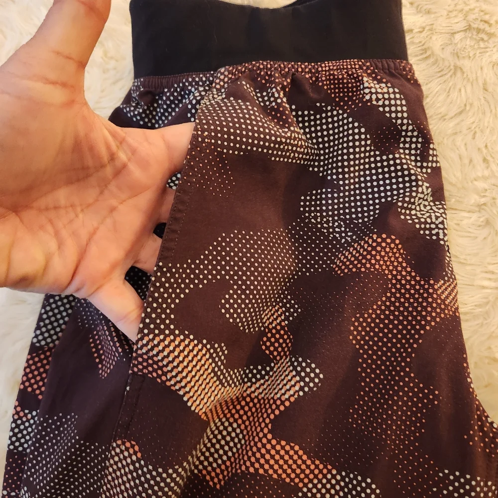 Lululemon Camo Print Size Medium Athletic Shorts